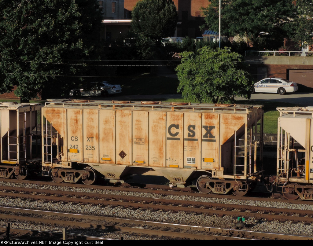 CSX 242235